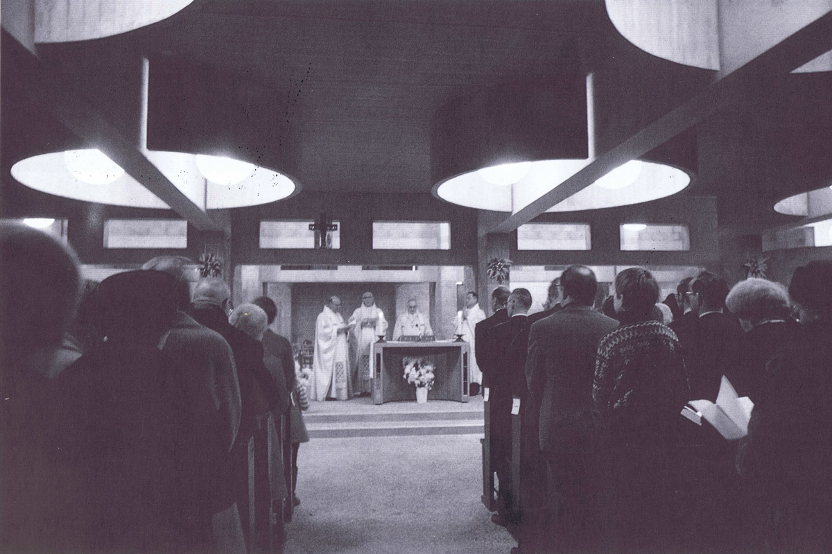 Vertical image pastor